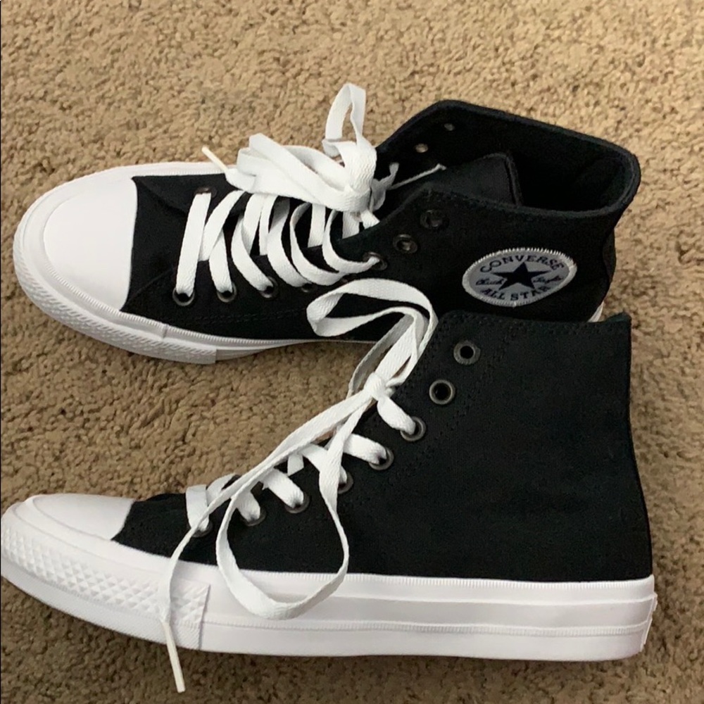 Black High top Converse